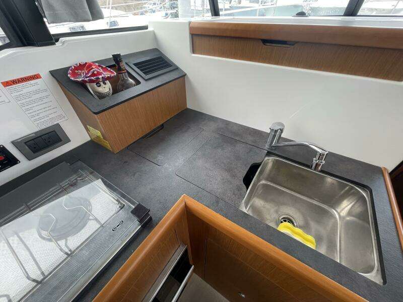 A TO Z 35ft Beneteau Yacht For Sale