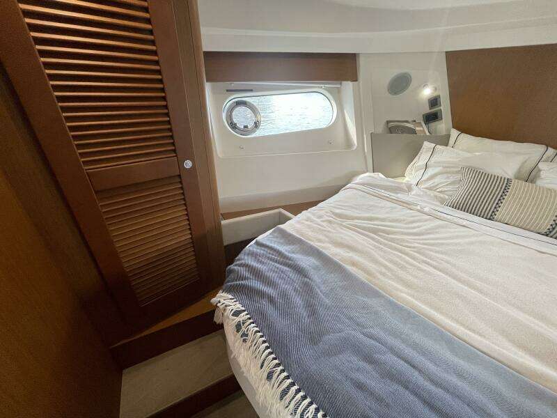 A TO Z 35ft Beneteau Yacht For Sale