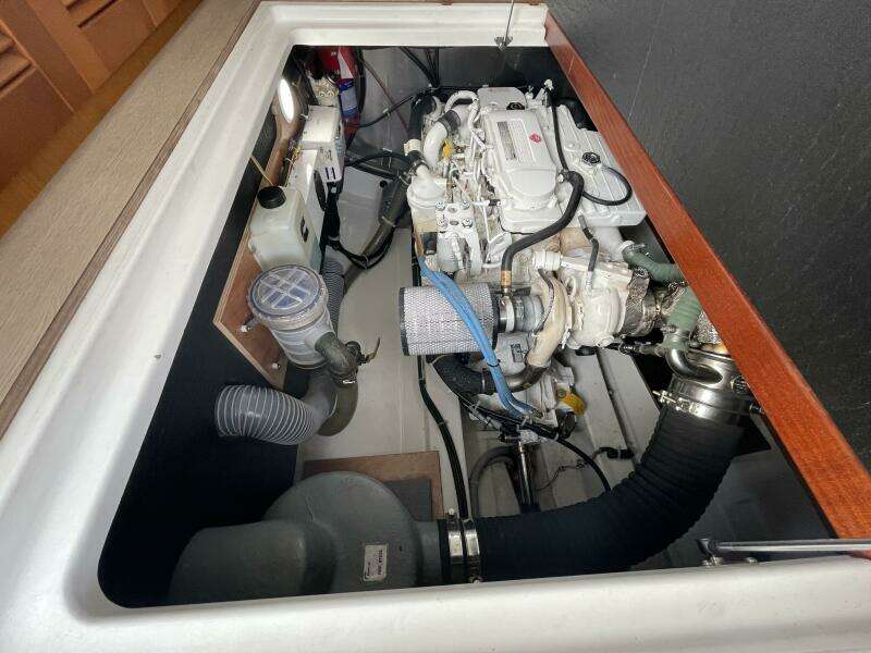 A TO Z 35ft Beneteau Yacht For Sale