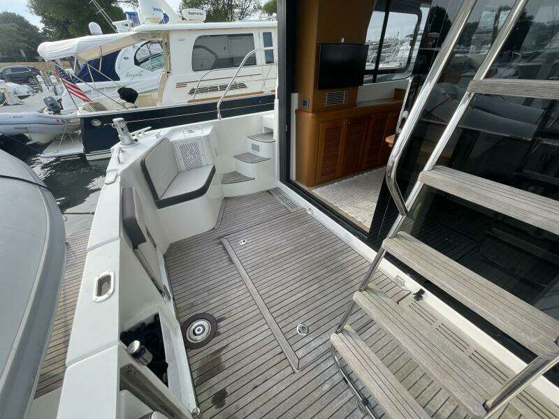 A TO Z 35ft Beneteau Yacht For Sale