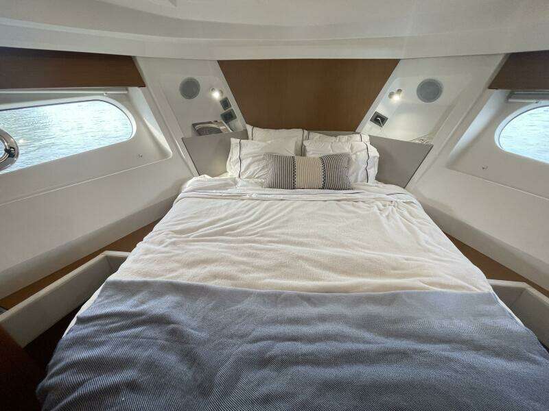 A TO Z 35ft Beneteau Yacht For Sale