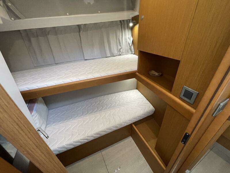 A TO Z 35ft Beneteau Yacht For Sale
