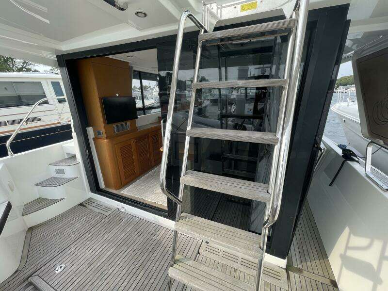 A TO Z 35ft Beneteau Yacht For Sale