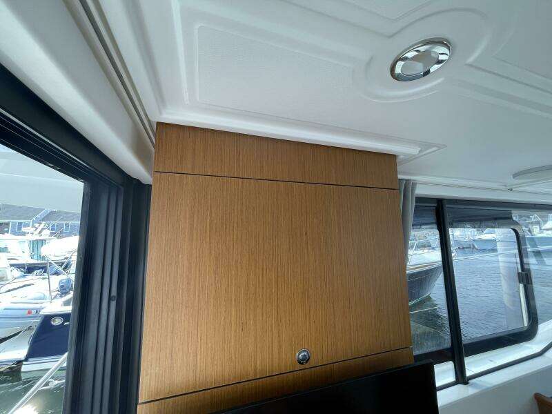 A TO Z 35ft Beneteau Yacht For Sale
