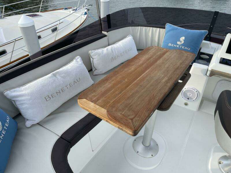 A TO Z 35ft Beneteau Yacht For Sale