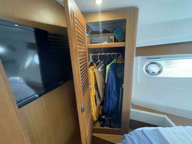 A TO Z 35ft Beneteau Yacht For Sale