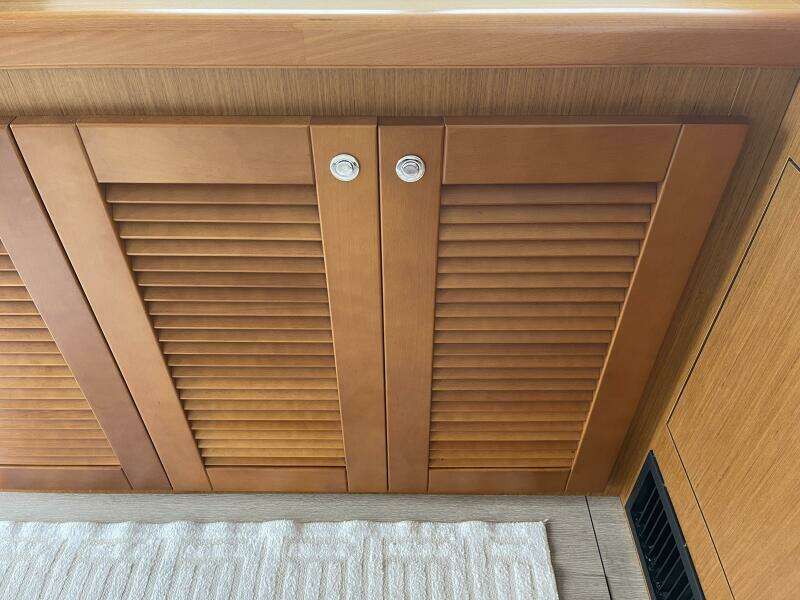 A TO Z 35ft Beneteau Yacht For Sale