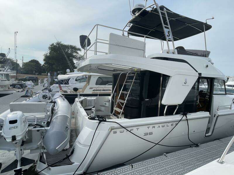 A TO Z 35ft Beneteau Yacht For Sale