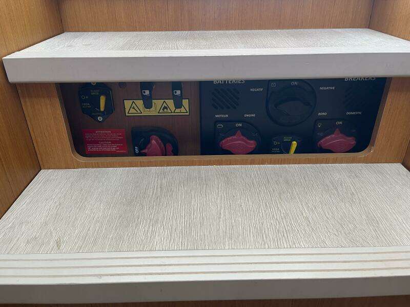 A TO Z 35ft Beneteau Yacht For Sale