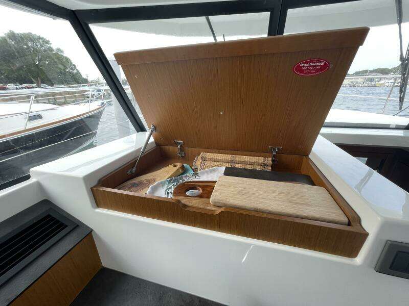 A TO Z 35ft Beneteau Yacht For Sale