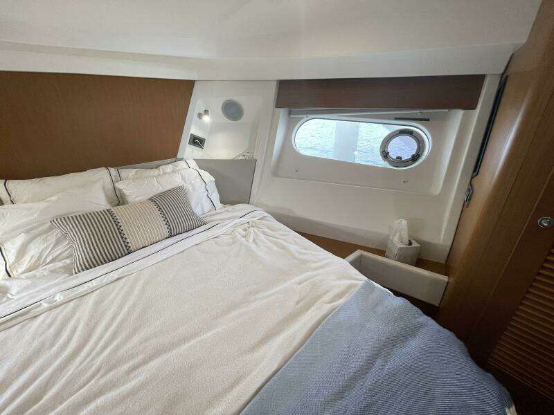 A TO Z 35ft Beneteau Yacht For Sale