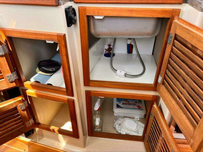 Snug Tug 27ft Ranger Tugs Yacht For Sale