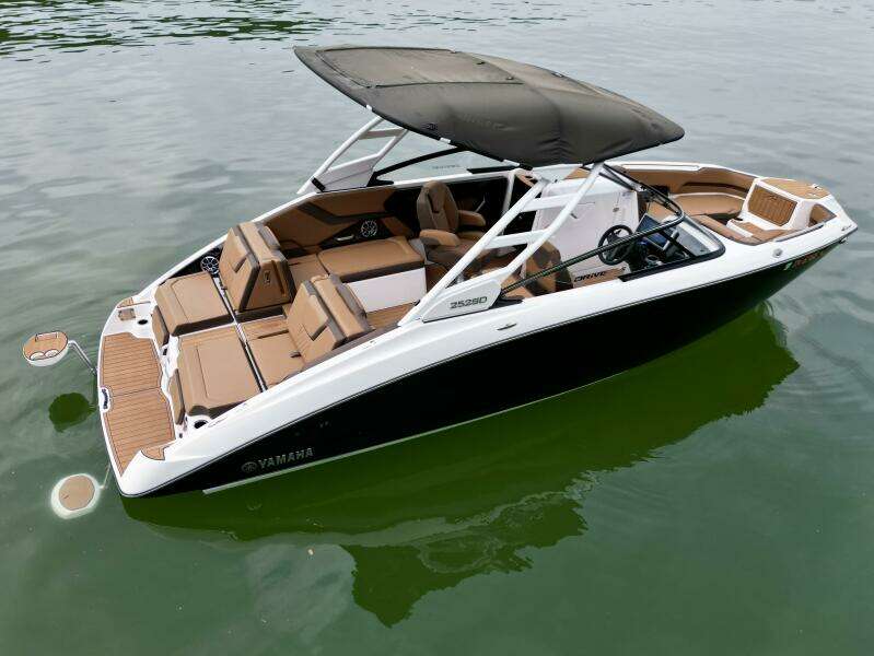 25ft Yamaha Boats Yacht For Sale