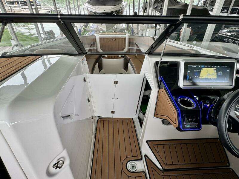 25ft Yamaha Boats Yacht For Sale