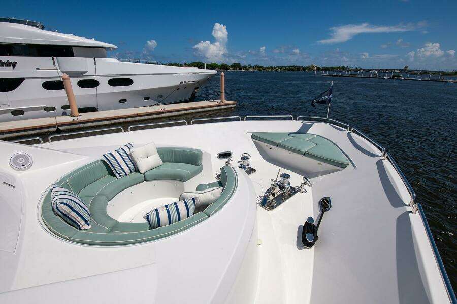 CERCA TROVA 112ft Westport Yacht For Sale