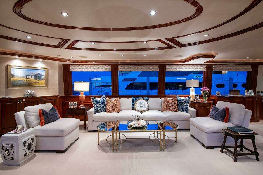 CERCA TROVA 112ft Westport Yacht For Sale