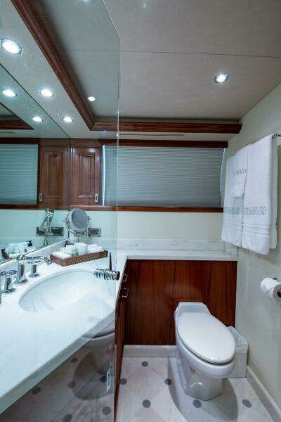 CERCA TROVA 112ft Westport Yacht For Sale