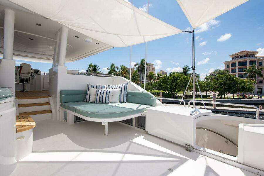 CERCA TROVA 112ft Westport Yacht For Sale