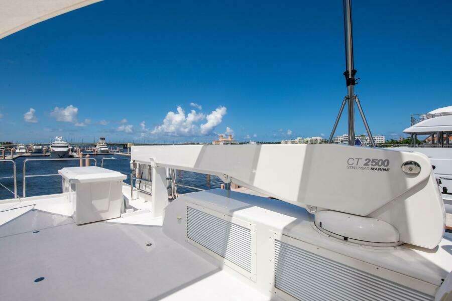 CERCA TROVA 112ft Westport Yacht For Sale