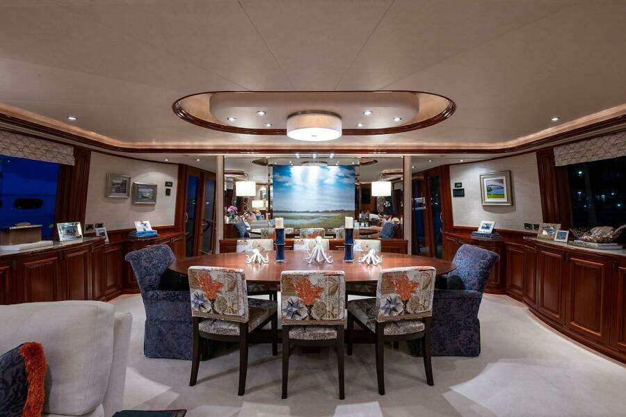CERCA TROVA 112ft Westport Yacht For Sale