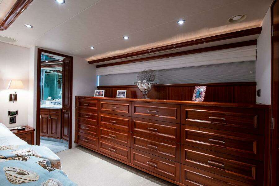 CERCA TROVA 112ft Westport Yacht For Sale