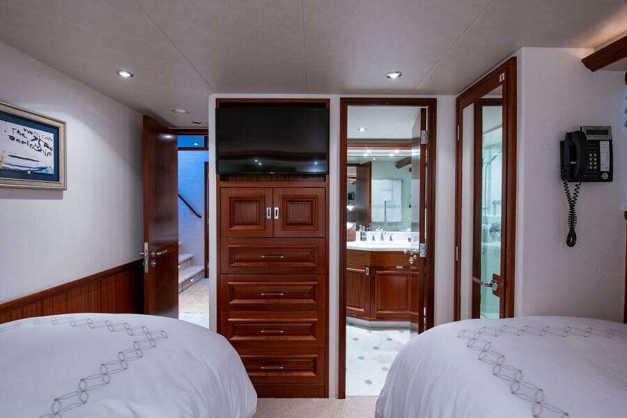 CERCA TROVA 112ft Westport Yacht For Sale