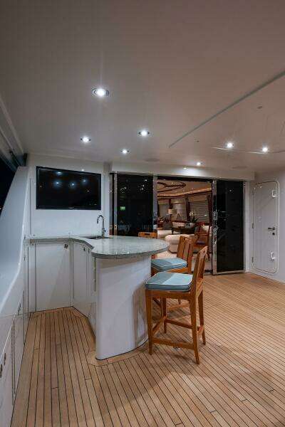 CERCA TROVA 112ft Westport Yacht For Sale