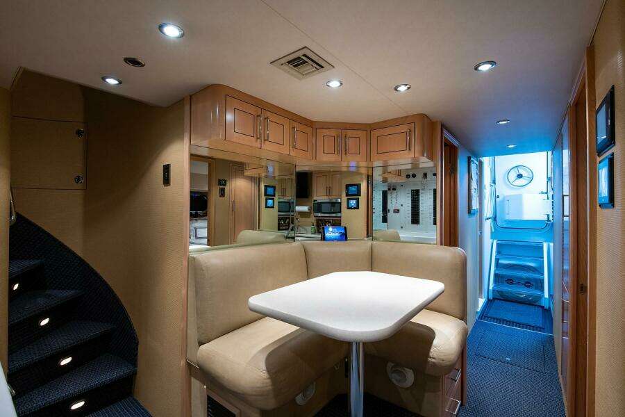 CERCA TROVA 112ft Westport Yacht For Sale