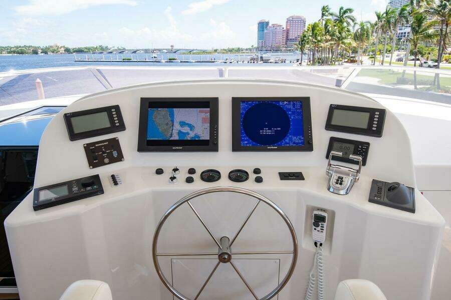 CERCA TROVA 112ft Westport Yacht For Sale