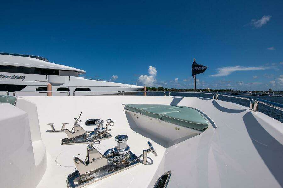 CERCA TROVA 112ft Westport Yacht For Sale
