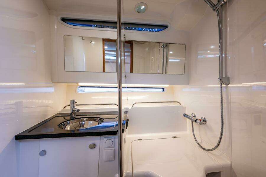 RYLEA ROSE 40ft Nimbus Yacht For Sale