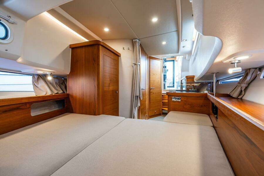 RYLEA ROSE 40ft Nimbus Yacht For Sale