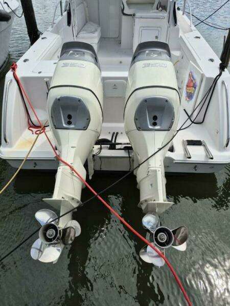 33ft Pro Line Yacht For Sale