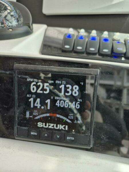 33ft Pro Line Yacht For Sale