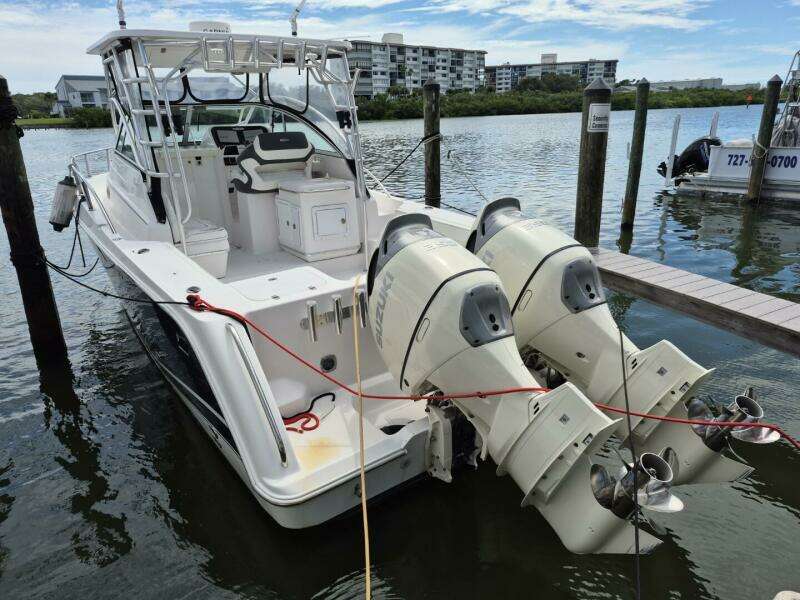 33ft Pro Line Yacht For Sale