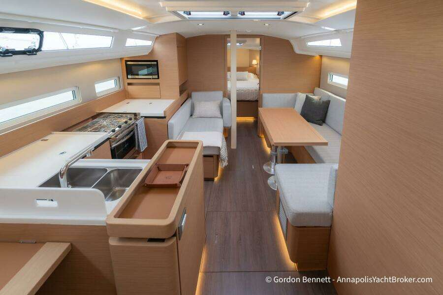Shatzi 41ft Jeanneau Yacht For Sale