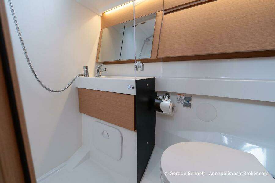 Shatzi 41ft Jeanneau Yacht For Sale