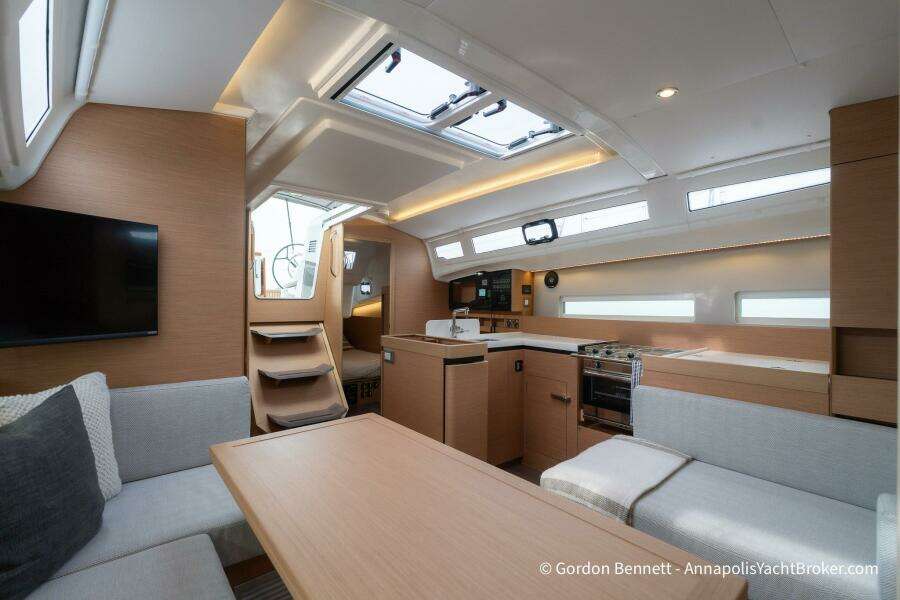 Shatzi 41ft Jeanneau Yacht For Sale