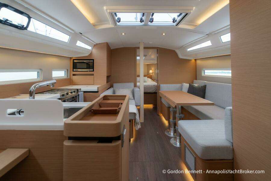 Shatzi 41ft Jeanneau Yacht For Sale