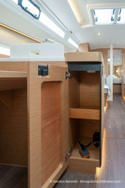 Shatzi 41ft Jeanneau Yacht For Sale