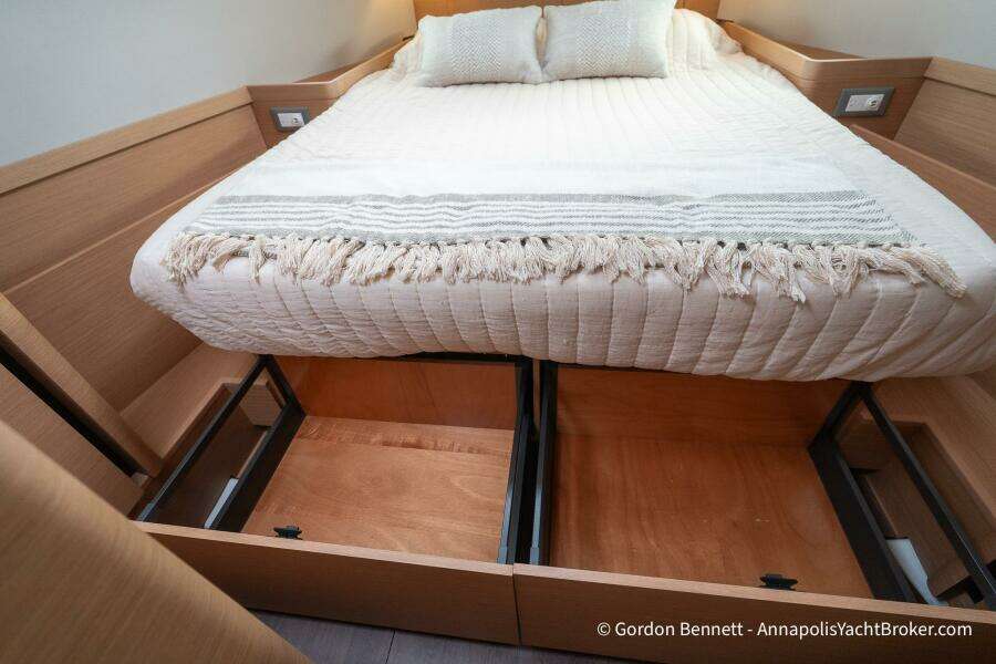 Shatzi 41ft Jeanneau Yacht For Sale