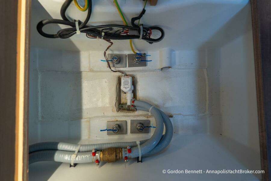 Shatzi 41ft Jeanneau Yacht For Sale