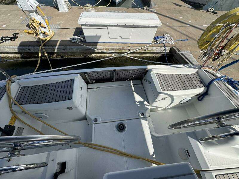Sea Ranch II 38ft Jeanneau Yacht For Sale