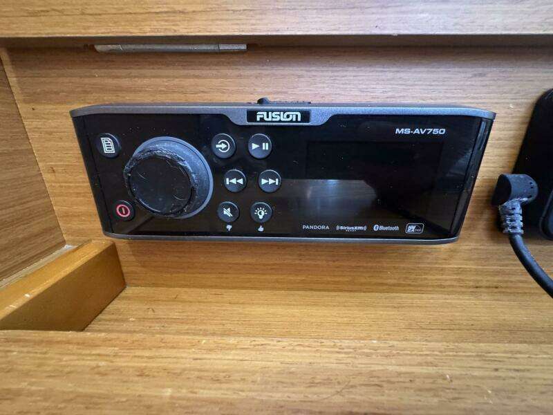 Sea Ranch II 38ft Jeanneau Yacht For Sale