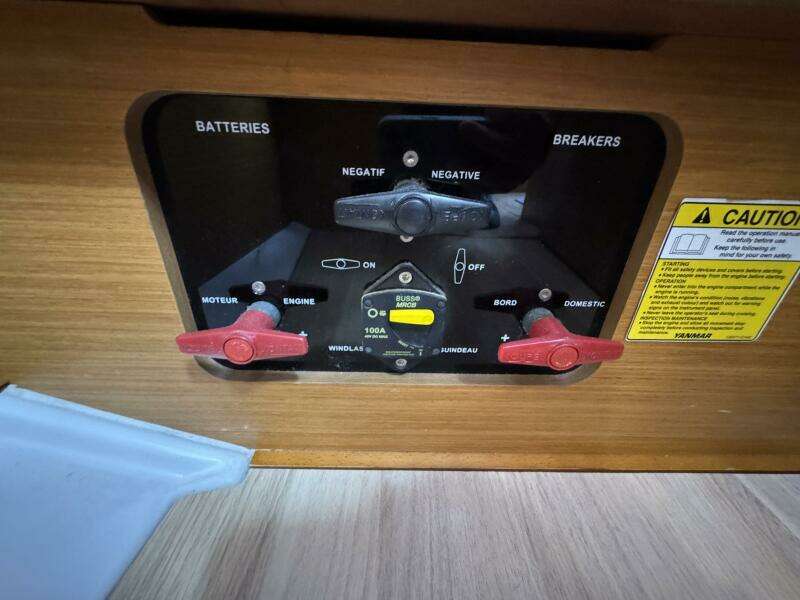 Sea Ranch II 38ft Jeanneau Yacht For Sale