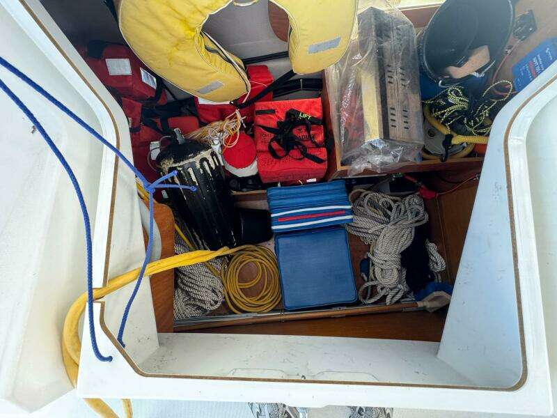 Sea Ranch II 38ft Jeanneau Yacht For Sale