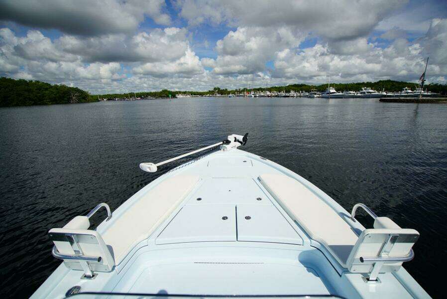 25ft East Cape Yacht For Sale