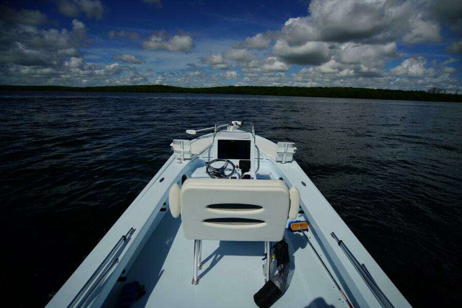 25ft East Cape Yacht For Sale