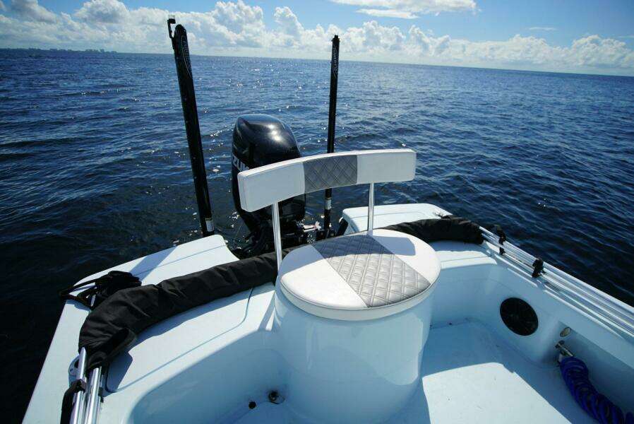 25ft East Cape Yacht For Sale