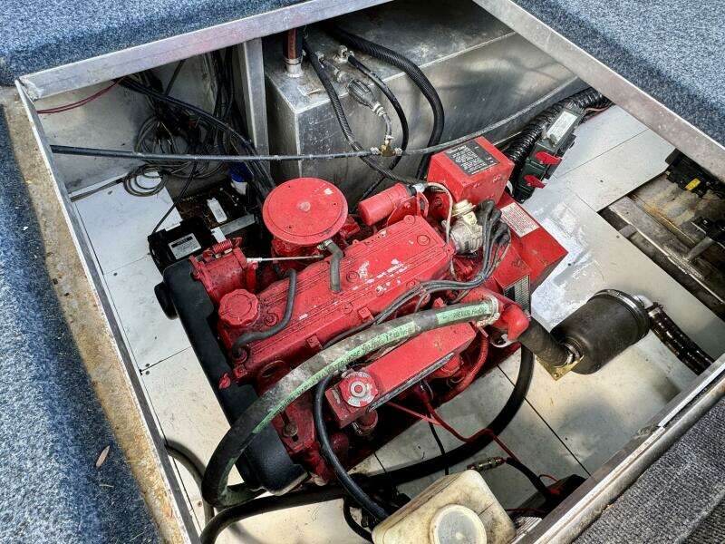 68ft Aqua Chalet Yacht For Sale